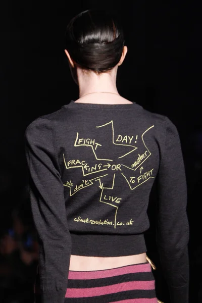 Look 4